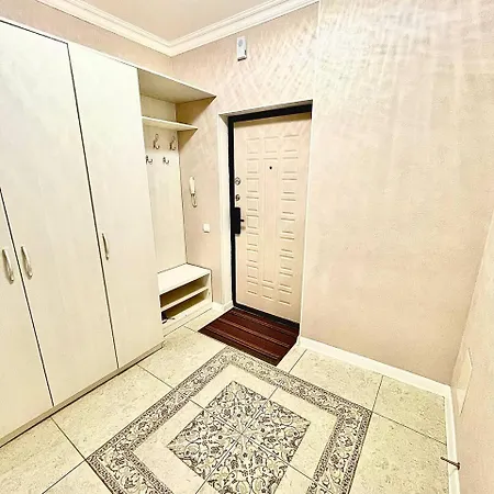 1 Комн Квартира Рядом С Национальными Медицинскими Центрами Nur-Sultan  Exterior photo